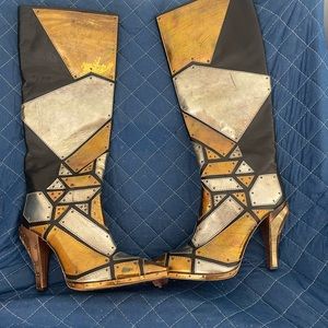 Vintage unique boots as is !